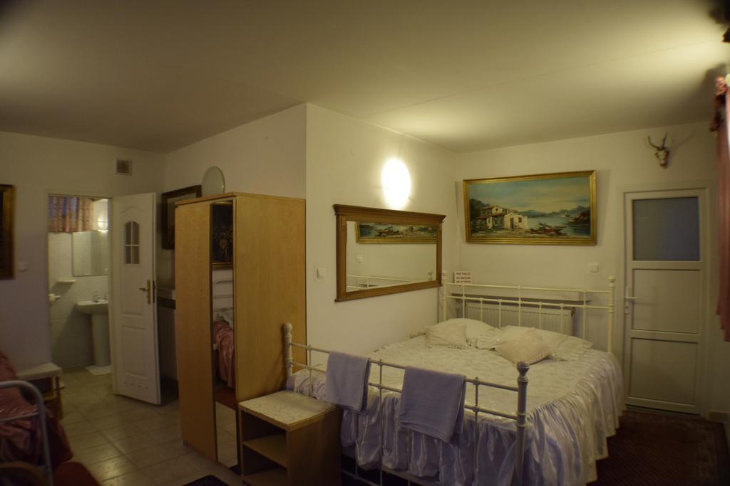 Piaseczno Willa Staropolska Экстерьер фото